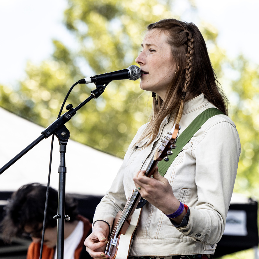Georgia Harmer at Tall Pines Festival Muskoka photography by David Walker