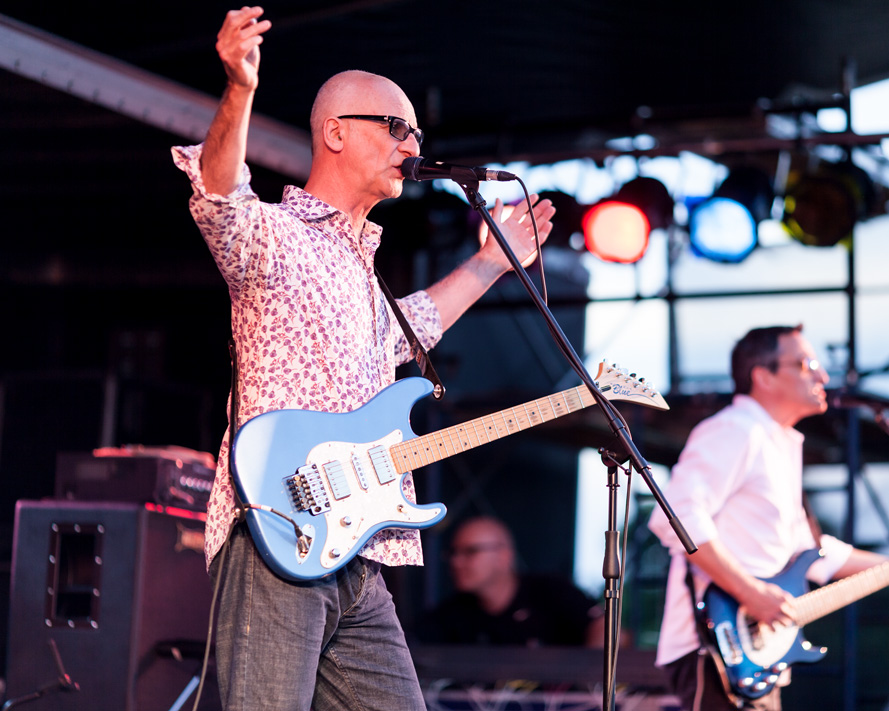 Kim Mitchell Performance
