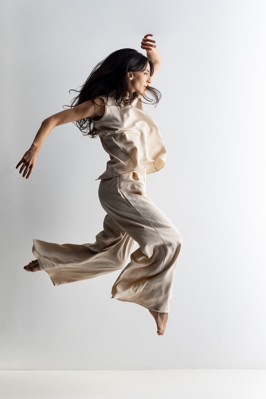 Feminine Dancer Beauty Toronto Canada dance photographer David Walker